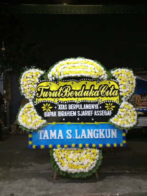 Papan Bunga Duka di Pateken